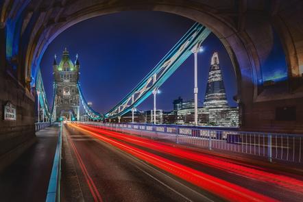 Manfred Voss - Towerbridge - AT 
