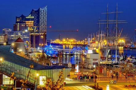 Moos Christian  - Hafen-City - Farben der Nacht 