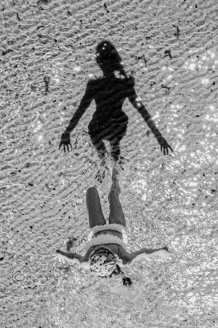 Riekers Heiko  - Schattenbaden  - Thema Wasser