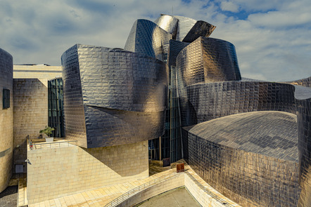 Wegener, Bernd  - Fotografische Gesellschaft zu Lehrte e.V.  - Guggenheim Museum - Farbe - Annahme