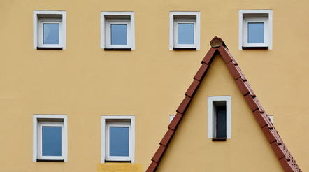 Retelsdorf, Ekkehard  - Photographische Gesellschaft Lübeck e.V.  - Sieben Fenster - Farbe - Annahme